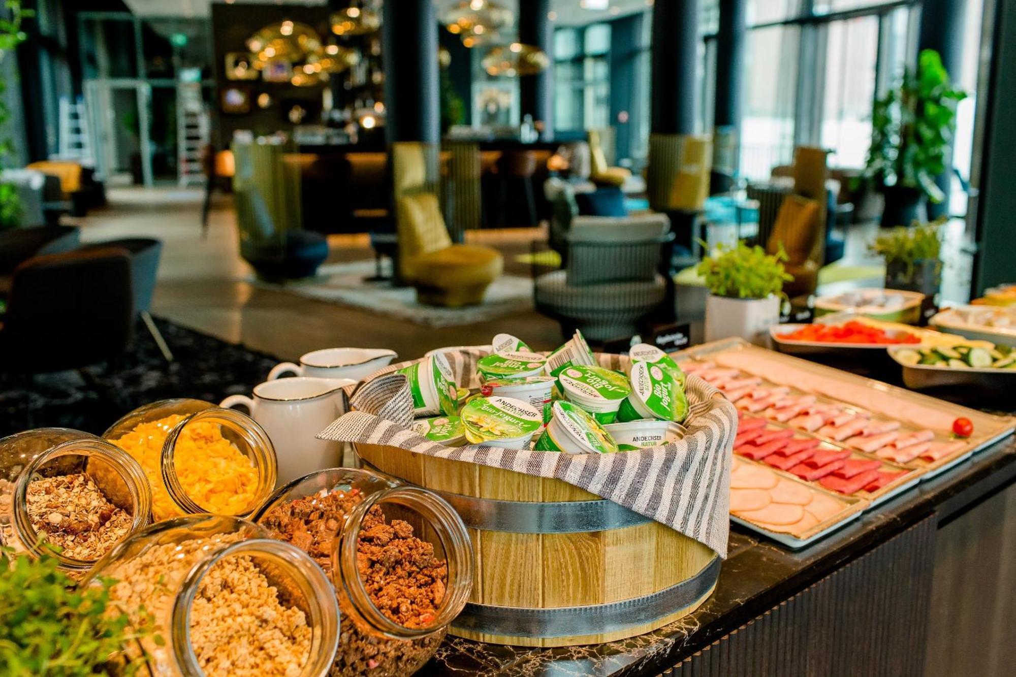 Motel One Koeln-Messe Ngoại thất bức ảnh